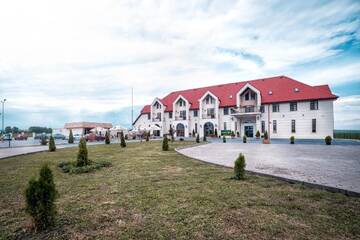 Фотографии Отель The Frontier Hotel г. Siret (Румыния) №1 Фото Отель The Frontier Hotel г. Siret 1